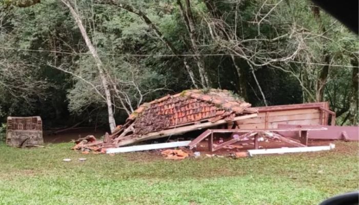 Catanduvas - Quiosque desaba durante festa e deixa bebê de um ano em estado grave 